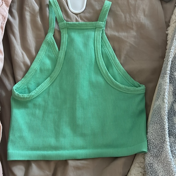 Cute green ribbed top - Picture 2 of 3
